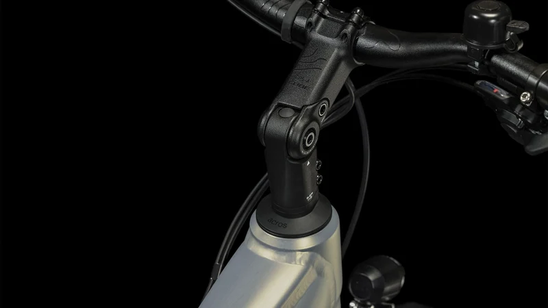 Cube Touring Hybrid Pro 625 Wh E-Bike Trapeze 28" pearlysilver´n´black