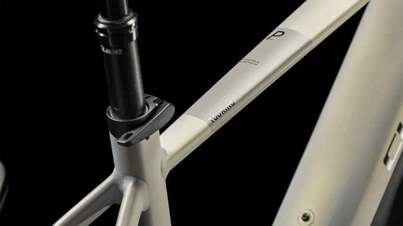 Cube Touring Hybrid Pro 625 Wh E-Bike Diamant 28" pearlysilver´n´black