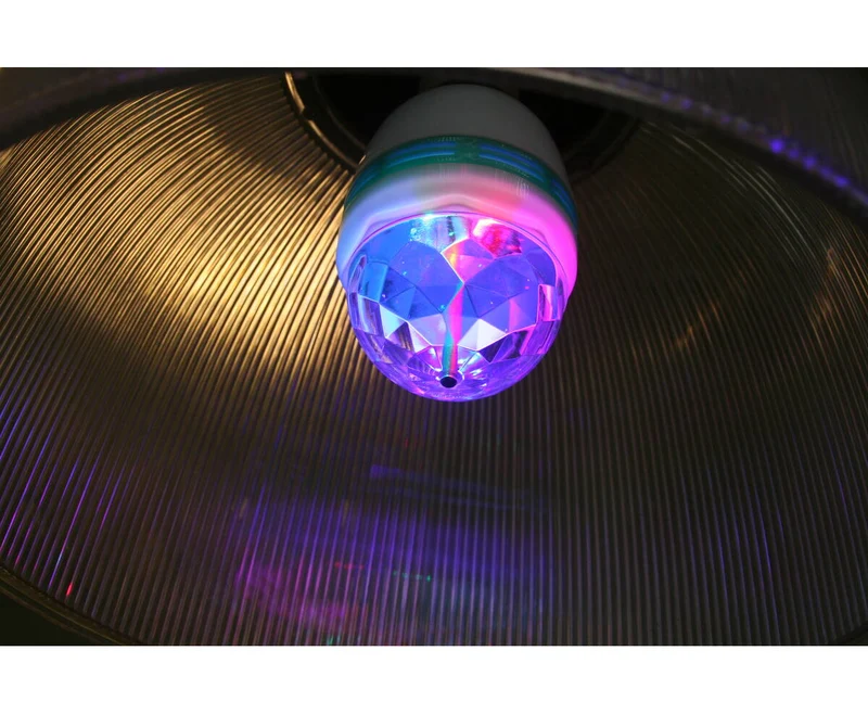 Rotierende LED-Discolampe E27, 3W, 360° Rot/Grün/Blau Partybeleuchtung