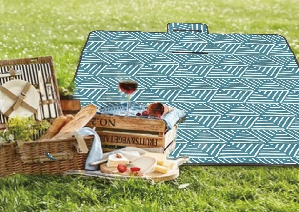 Picknickdecke 150 x 130 cm – Maße 150 x 130 cm, faltbar, wasserdicht