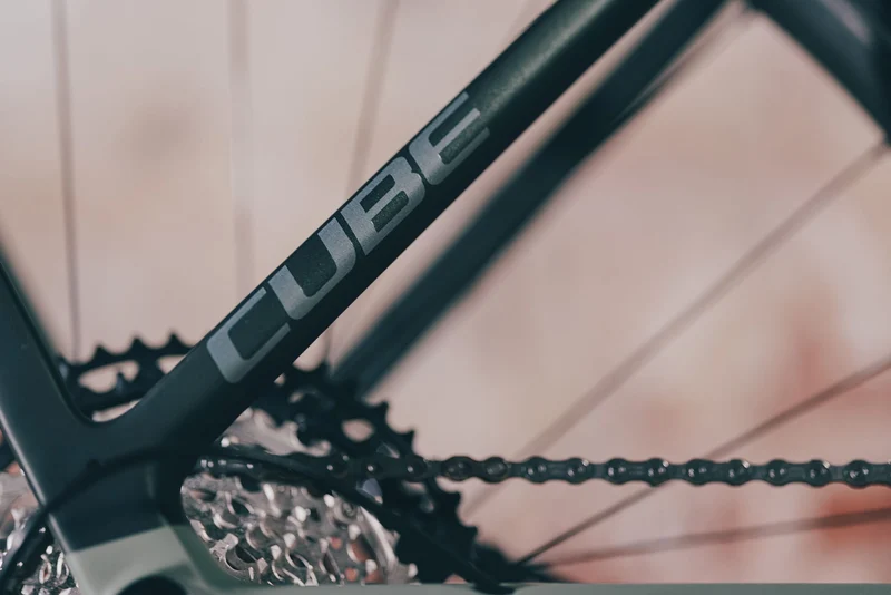 Cube Kathmandu Hybrid C:62 SLT 400 Wh E-Bike Diamant 28" stellar´n´origanogreen