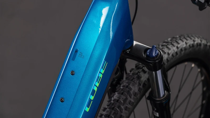 Cube Reaction Hybrid Performance 600 Wh E-Bike Hardtail Easy Entry 27,5" electricblue´n´dazzle
