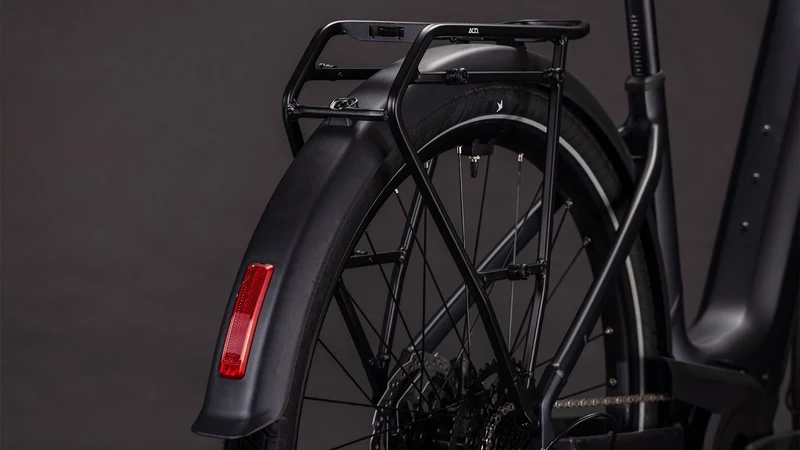 Cube Touring Hybrid One 600 Wh E-Bike Easy Entry 28" coal´n´chrome