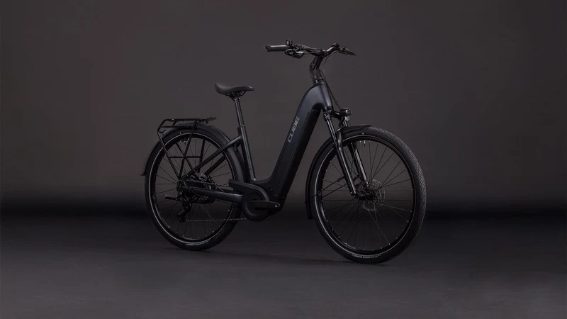 Cube Touring Hybrid One 600 Wh E-Bike Easy Entry 28" coal´n´chrome