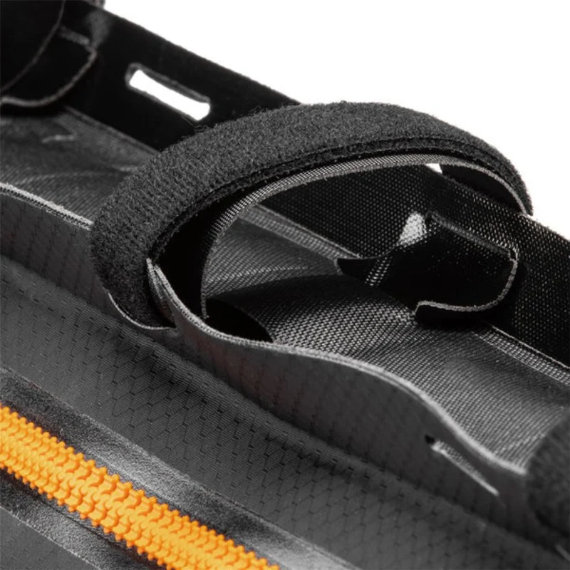 Sacoche de cadre noire bikepacking 6L Ortlieb