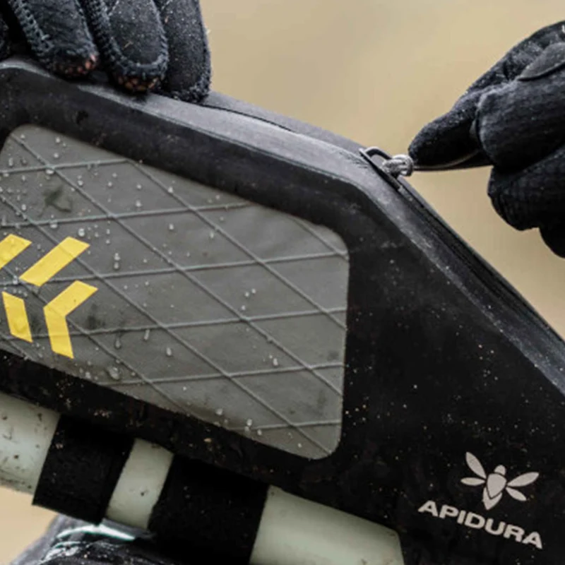 Sacoche de cadre top tube Apidura Backcountry 1L