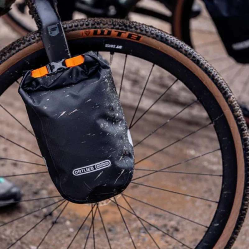 Sacoche bikepacking sur fourche de vélo Fork Pack Ortlieb