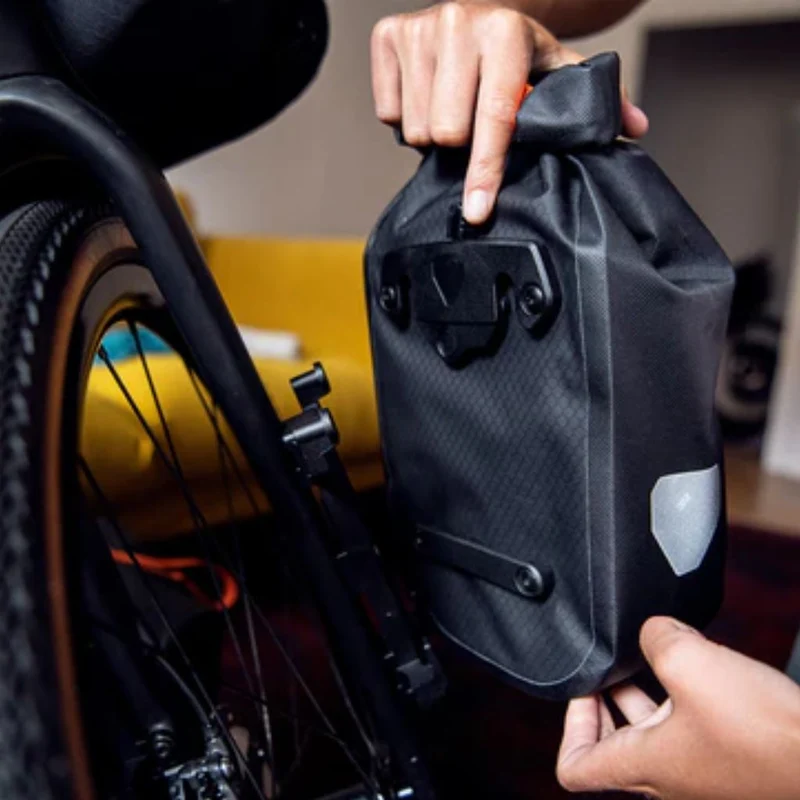 Sacoche bikepacking sur fourche de vélo Fork Pack Ortlieb