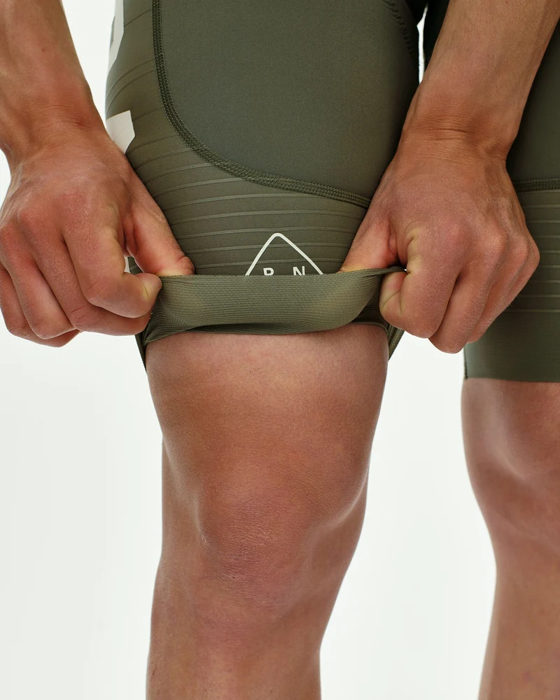Pas Normal Studios Kurze Trägerhose PAS Mechanism Pro Herren Grey Moss