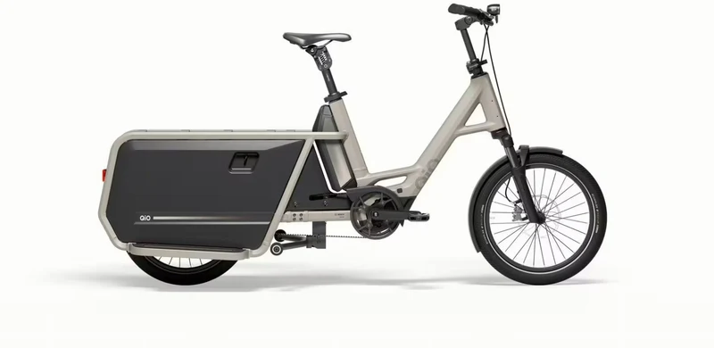 QiO Long CLAx 800 Wh E-Lastenrad 20" lunar white matt 48 cm