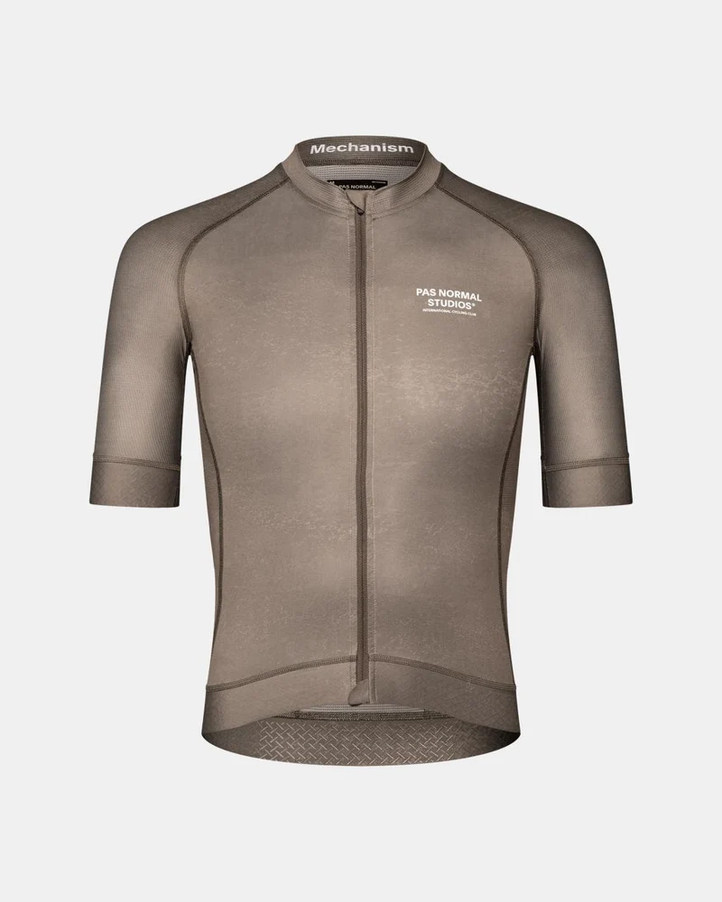 Pas Normal Studios Mechanism Kurzarm Trikot Herren AOP Erde