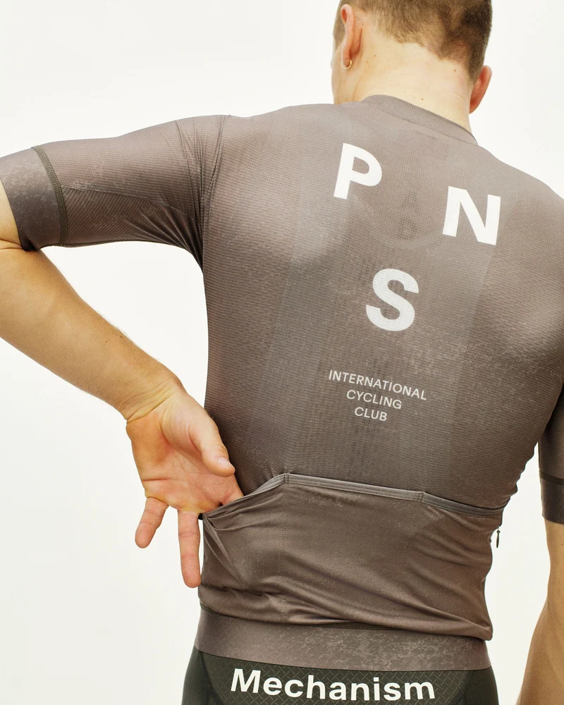 Pas Normal Studios Mechanism Kurzarm Trikot Herren AOP Erde