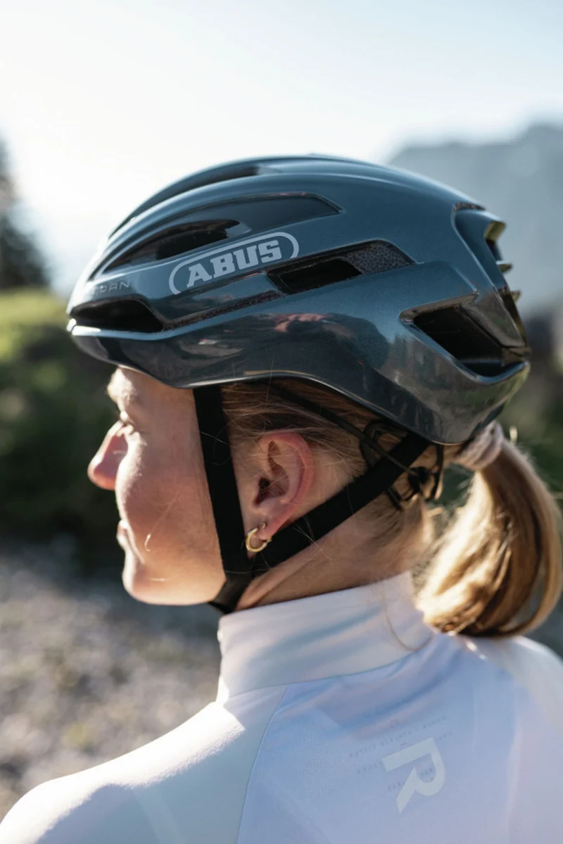 Abus Taipan Rennrad-Helm sand beige