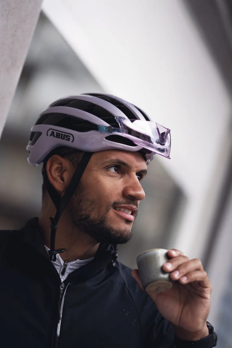 Abus AirBreaker 2.0 Mips Rennrad-Helm shiny white