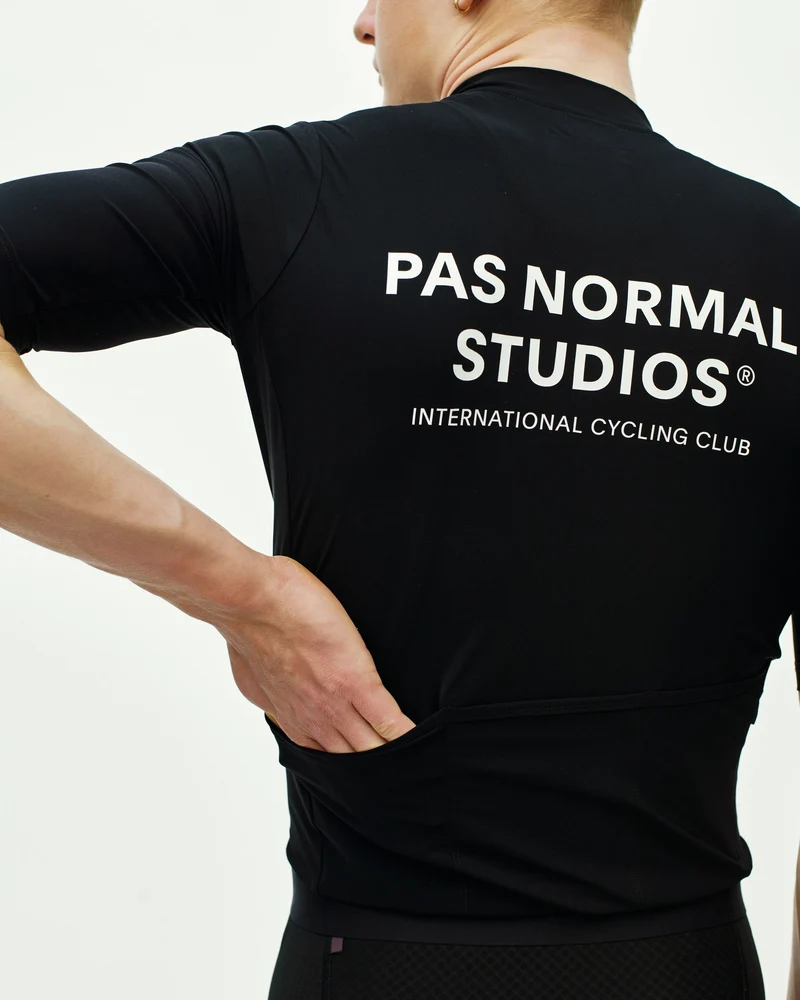 Pas Normal Studios Essential Kurzarm Trikot Herren Hell Schwarz