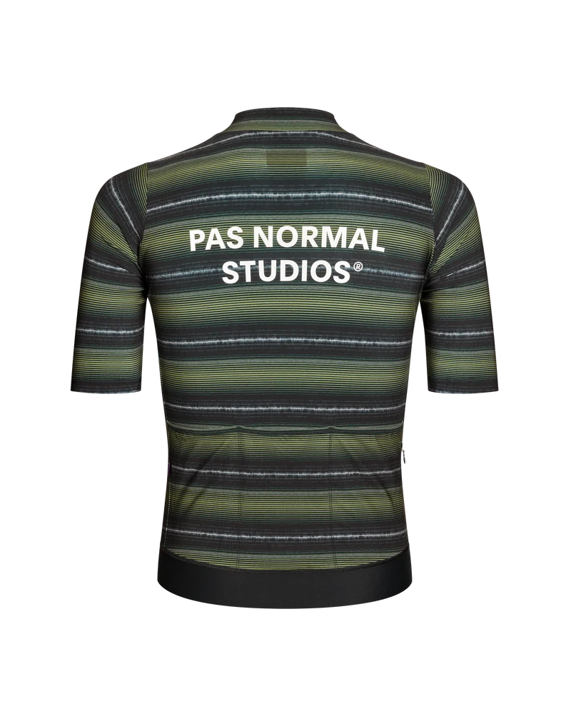Pas Normal Studios Essential Kurzarm Trikot Herren Hell Olive Streifen
