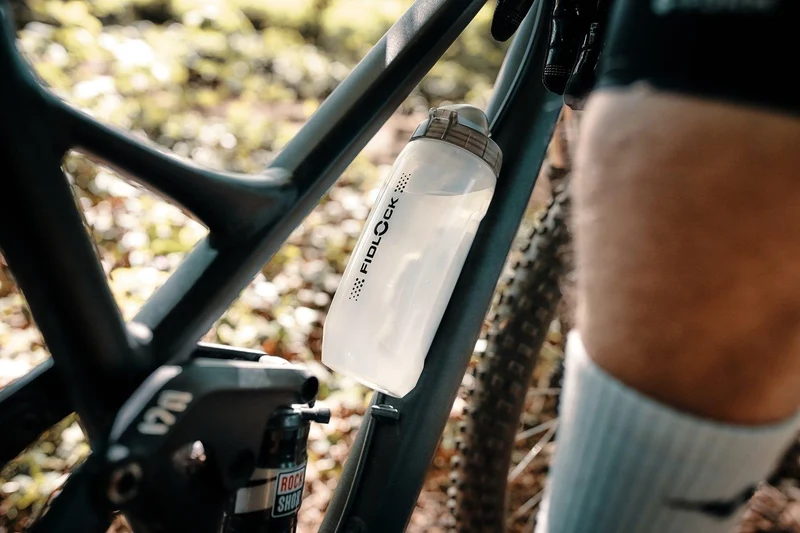 Fidlock TWIST bottle 590 + bike base Clear