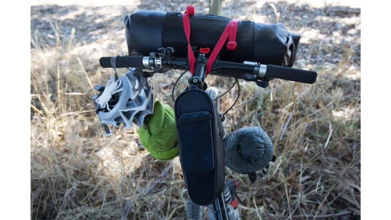 Blackburn Outpost Handlebar Roll & Drybag