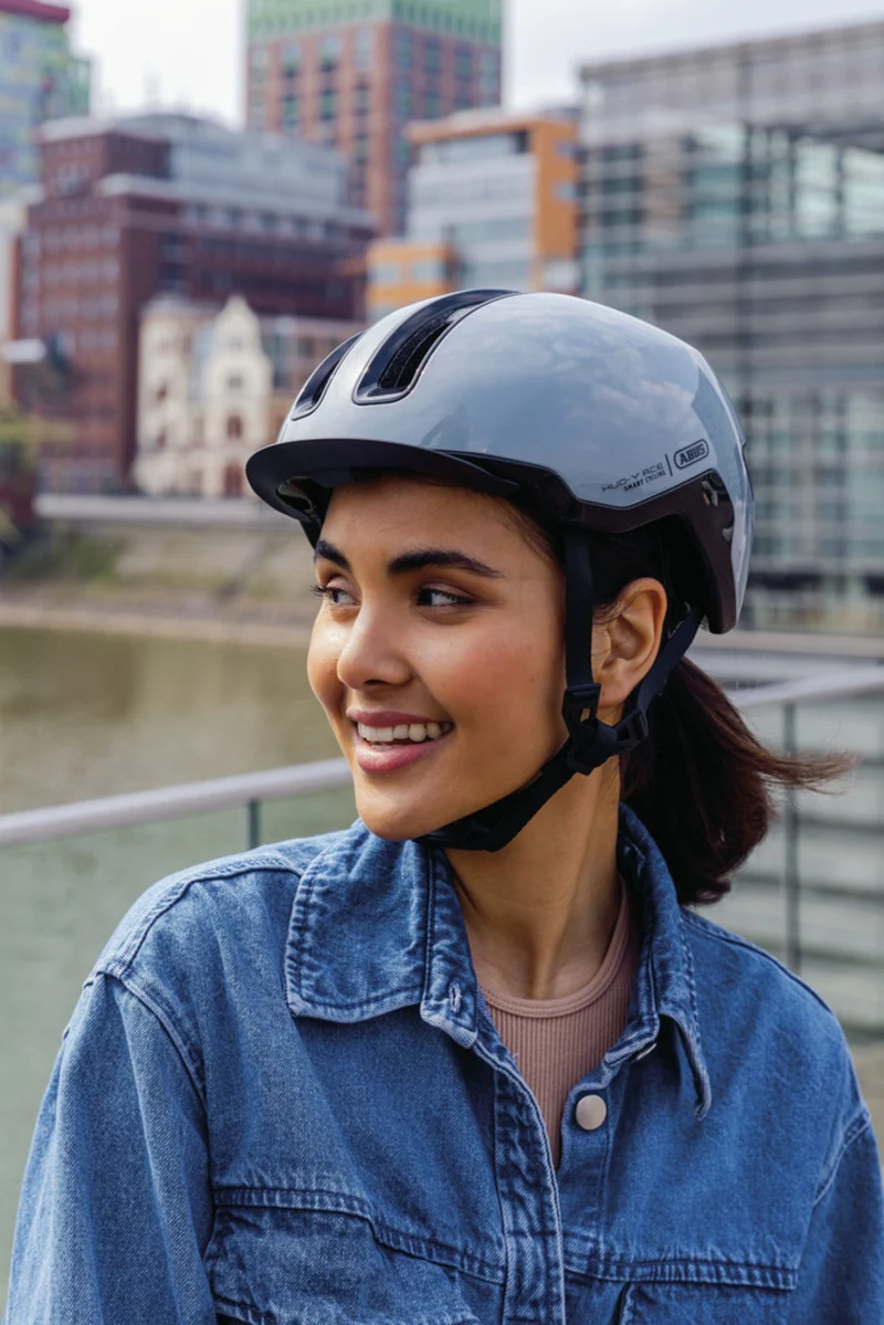 Abus Hud-Y Helm shiny white