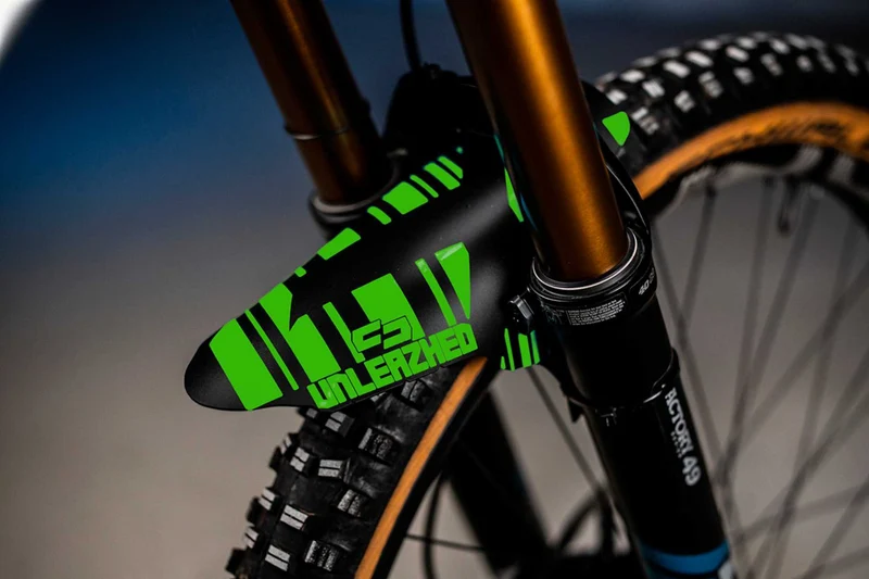 Unleazhed M01 Mudguard Logo Skin unsplash 1 pcs, 4 cable ties green