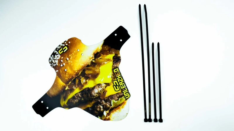 Unleazhed M01 Mudguard Crazy Skin unsplash 1 pcs, 4 cable ties beef master