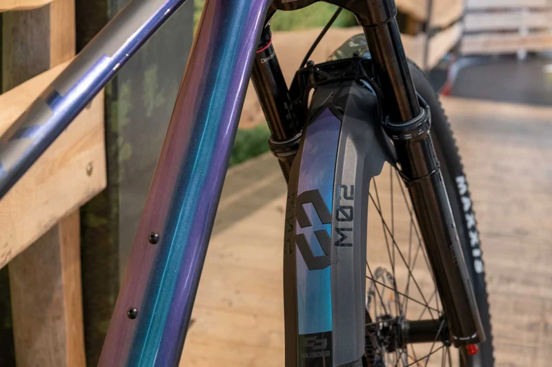 Unleazhed M02 Mudguard Big Decal Logo Skin unsplash 1 pcs 4 formcut flipflip violet-blue