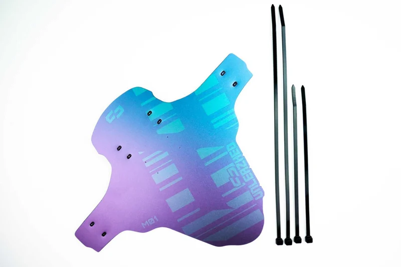 Unleazhed M01 Mudguard unsplash 1 pcs, 4 cable ties flip flop red-blue/green-violett