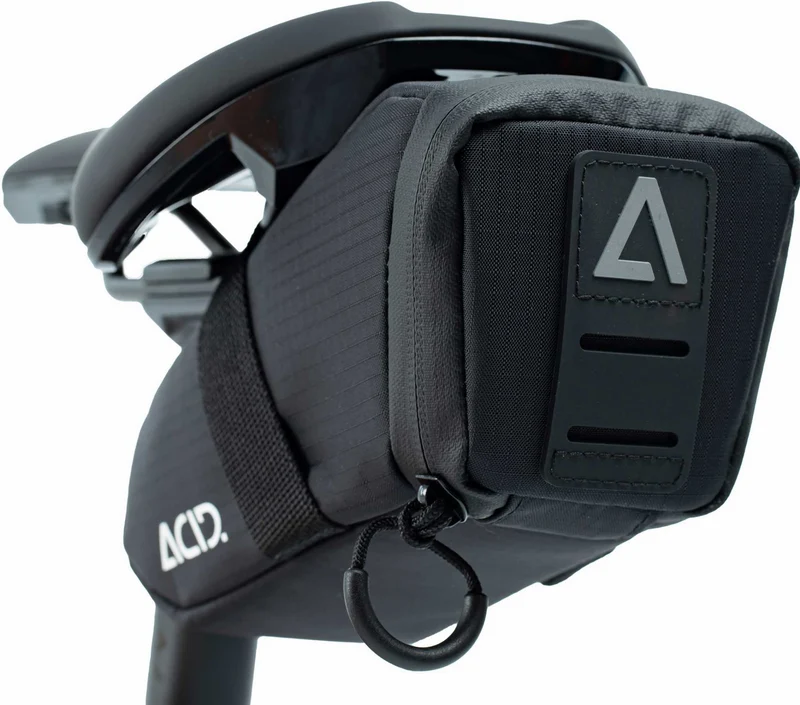 Acid Satteltasche PRO 0,8 L black M