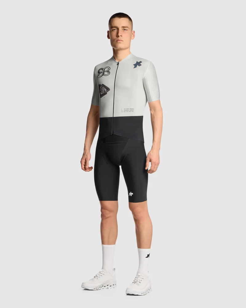 Assos Equipe RS S11 X Safa Brian Kurzarmtrikot Herren Almond Milk