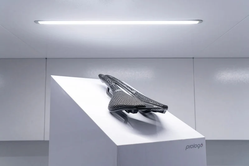 Prologo Nago R4 PAS 3D Sattel Nack schwarz 137 mm
