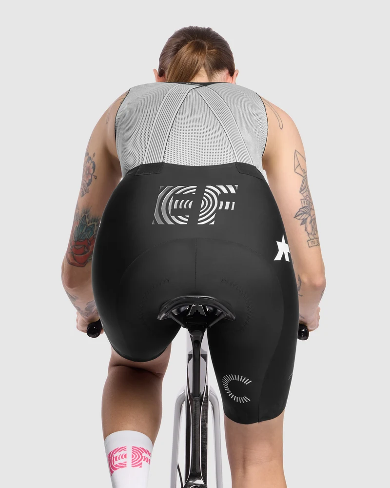 Assos Trägerhose Dyora R S11 EF Frau Black Series