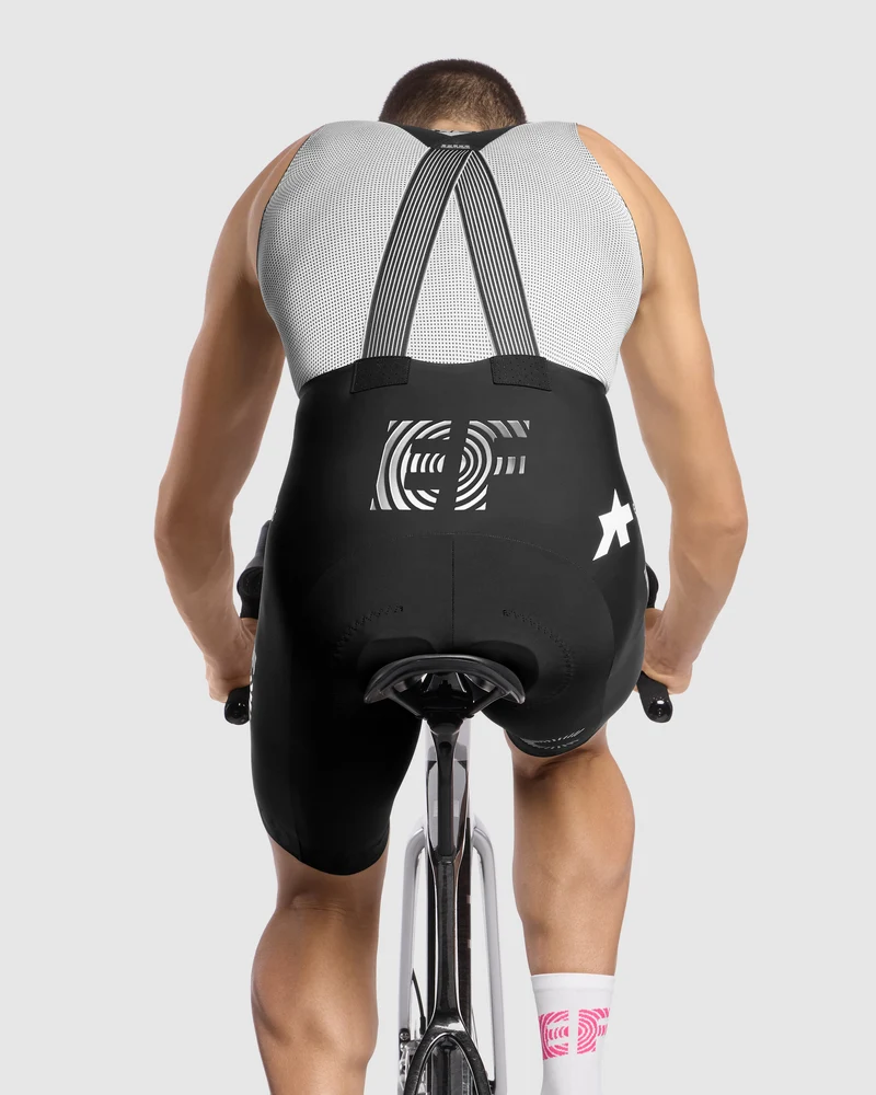 Assos Trägerhose Equipe R S11 EF Mann Black Series