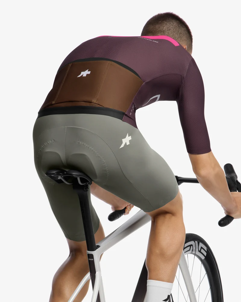 Assos Equipe R S11 Kurzarm Radtrikot We Are The A Panic Red Männlich