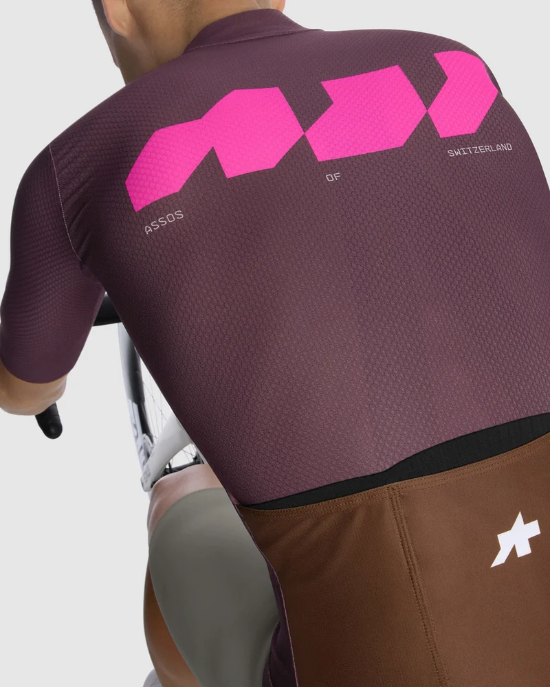 Assos Equipe R S11 Kurzarm Radtrikot We Are The A Panic Red Männlich