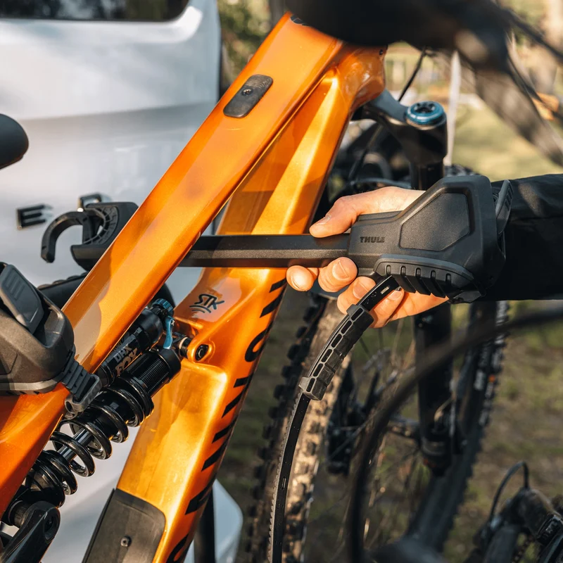 Thule Velospace 3 Anhängerkupplungs-Fahrradträger 2-Fahrräder 13 Pin