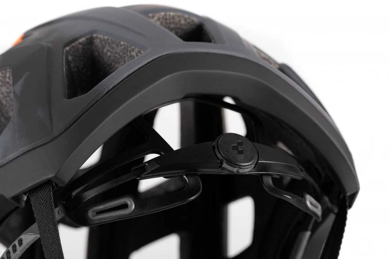 Cube Helm BADGER X Actionteam grey´n´orange