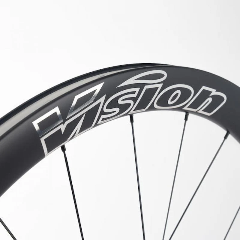 Vision Laufradsatz Metron 45 SL Disc 622x21x45 mm Schwarz/silber - aerodynamischer Carbon-Performance-Satz