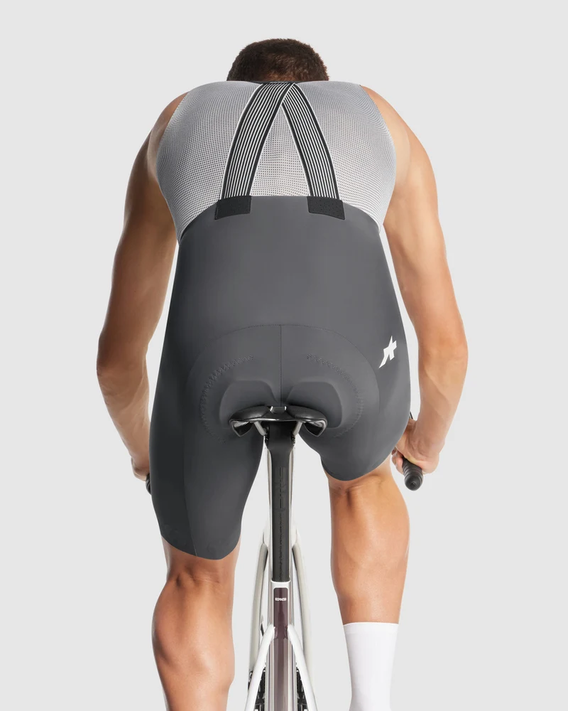 Assos Kurze Radhose Equipe R S11 Mann Robust Grey
