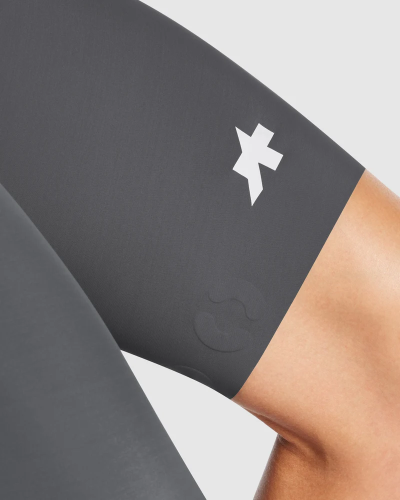 Assos Kurze Radhose Equipe R S11 Mann Robust Grey