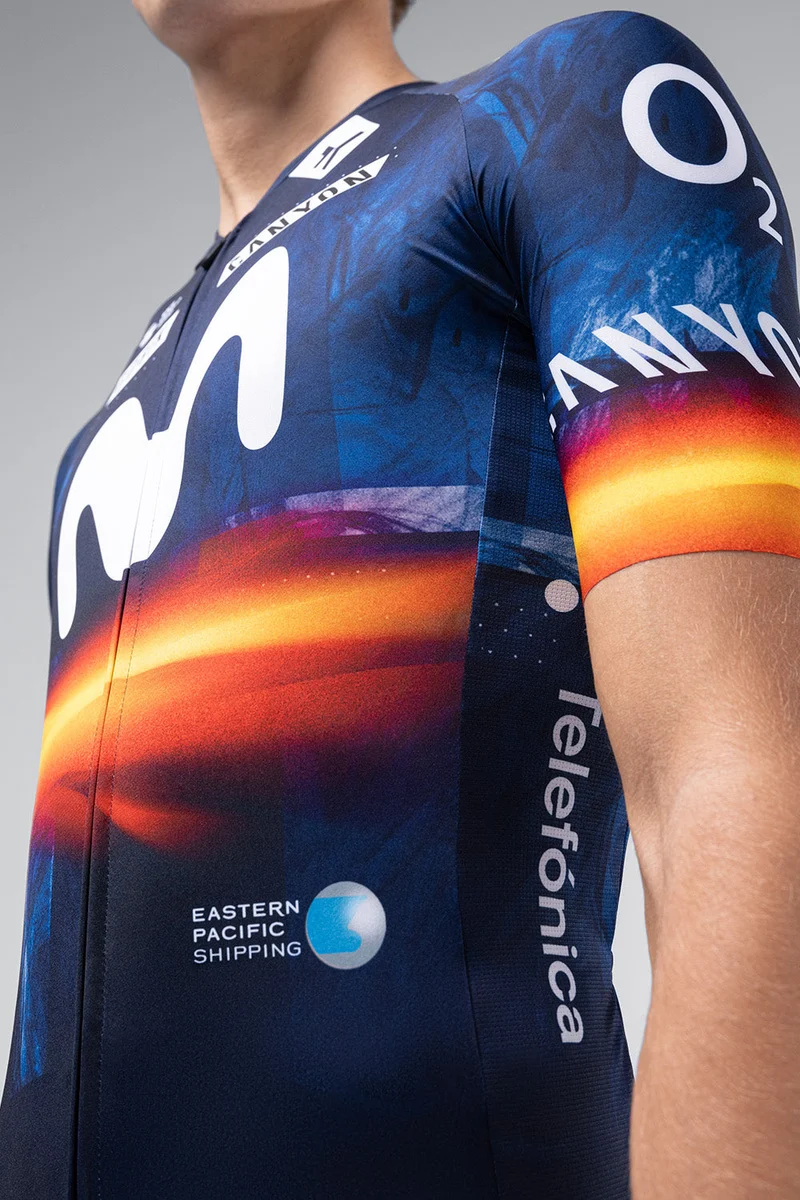 Gobik Odyssey Kurzarmtrikot Unisex Movistar Team 26 Campeon España