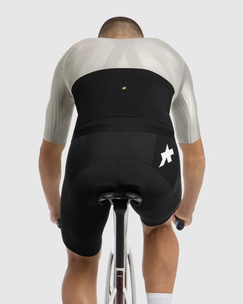 Assos Equipe RSR S11 Kurzarm Radtrikot Mann Almond Milk