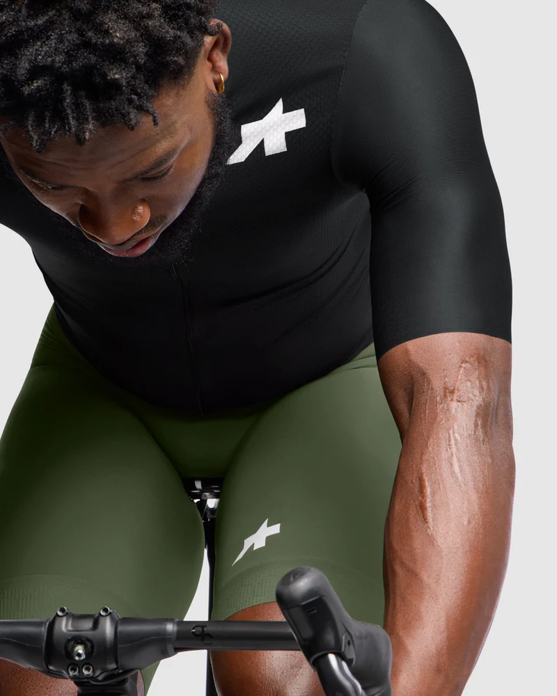 Assos Mille GT S11 Evo Kurzarm Radtrikot Mann Black Series