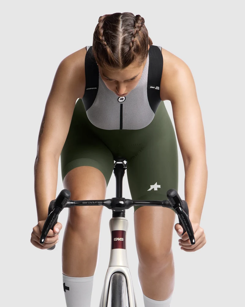 Assos Kurze Radhose Uma GT S11 Damen Moss Green