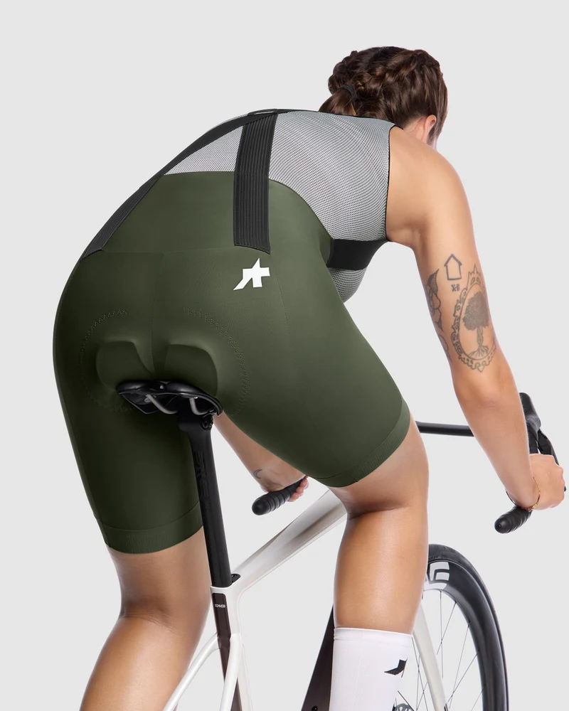 Assos Kurze Radhose Uma GT S11 Damen Moss Green