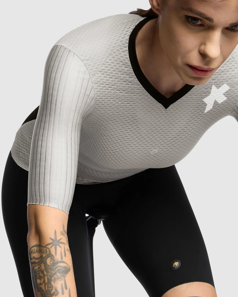 Assos Dyora RSV S11 Kurzarm Radtrikot Damen Almond Milk