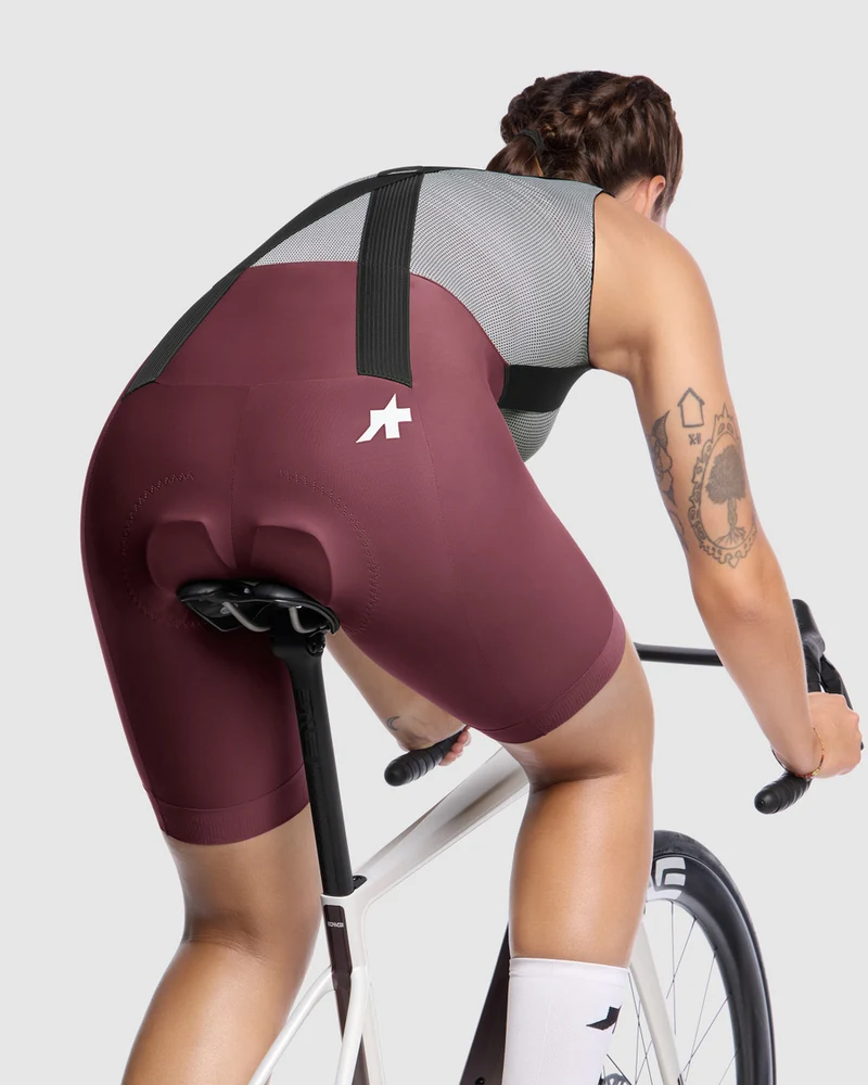 Assos Kurze Radhose Uma GT S11 Damen Burgundy Red