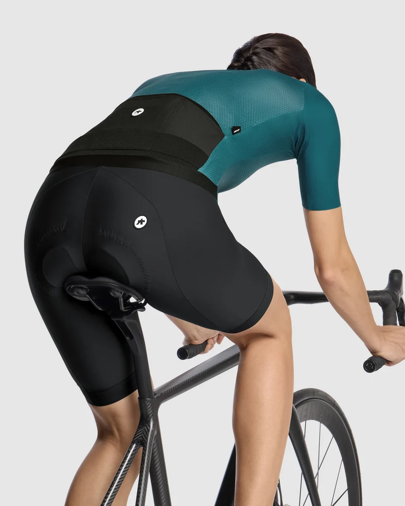 Assos Uma GT Trikot S11 Stiftung Grün