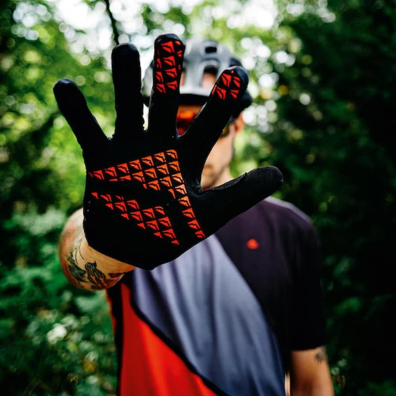 Merida Handschuhe TRAIL schwarz/rot M Schwarz/rot - atmungsaktiver MTB-Schutz