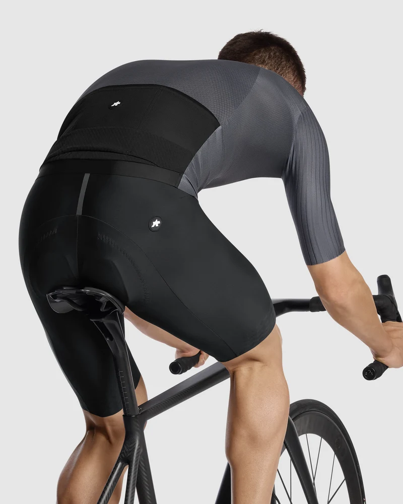 Assos Equipe RS Trikot S11 Präzision Graphit