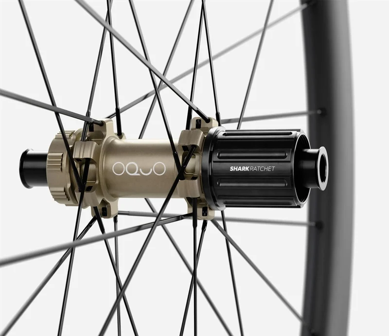 Oquo Hinterrad Gravel RP35LTD Shimano HG Metallic Cinnamon